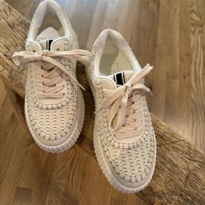 SHUSHOP Selina Bone Woven Platform Sneakers // NIB Size 6